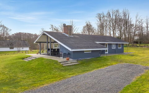 Tosti - 180M to the Fjord: Appartamento, Condominio, Estate, Balcone, Villa, Hotel