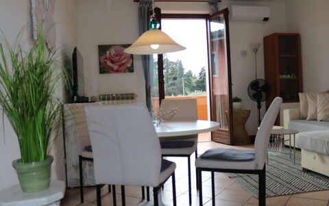 Le Tende Montesin: Mobilia, Interior Design, Pavimentazione, Tavolo, Sedia, Pavimento, Illuminazione, Camera, Cucina & Sala Da Pranzo Tavolo, Sala Da Pranzo
