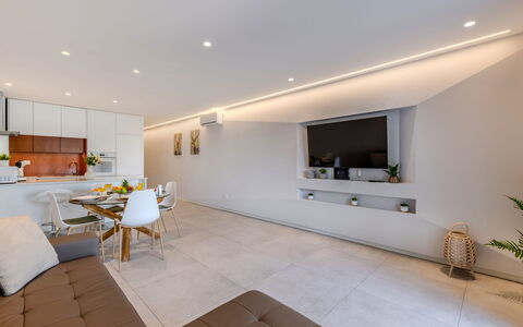 Sol Salgado: Interior Design, Mobilia, Pavimentazione, Pavimento, Parete, Legna, Divano, Soffitto, Soggiorno, Camera