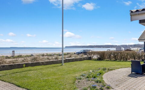 Cornelius - 30M from the Sea: Erba, Pascolo, Lotto, Villetta, Area Rurale, Prato, Edifici Giardino, Giardino, Capannone