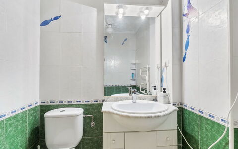 Residencia del Mar Ii: Blu, Idraulico Fixture, Pavimentazione, Bagno, Interior Design, Pavimento, Lavello, Piastrella, Idraulico, Rubinetto