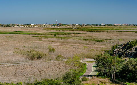 Los Delfines: Appartamento, Mobilia, Zona Residenziale, Balcone, Condominio, Sedia, Shade, Ricorrere, Costa, Hotel