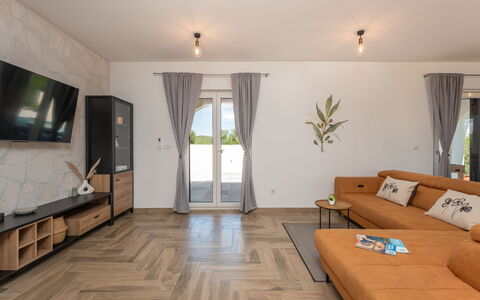 Olivarum: Mobilia, Pavimentazione, Interior Design, Pavimento, Legna, Pavimento In Legno, Casa, Soffitto, Soggiorno, Illuminazione