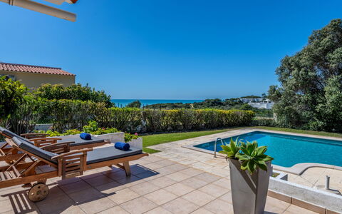 Rosa: Appartamento, Mobilia, Zona Residenziale, Balcone, Condominio, Sedia, Shade, Ricorrere, Costa, Hotel