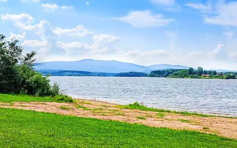 Lakeview Luxury Lodge & Garden: Cielo, Blu, Acqua, Risorse Idriche, Corpo D'Acqua, Nube, Verde, Natura, Paesaggio Naturale, Orizzonte