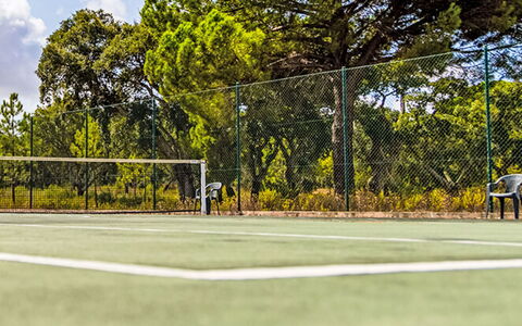 Apartamento Natura Bliss – R C: Chain-Link Scherma, Campo Da Tennis, Maglia, Recinzione, Netto, Tennis, Shade, Recinzione