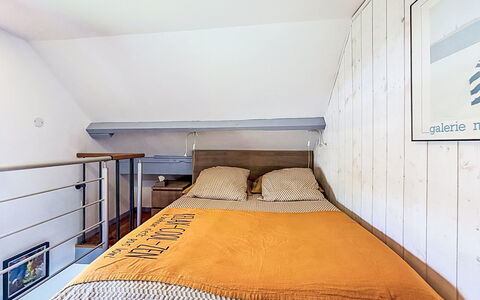 Charme de Banastère: Pavimento, Pavimentazione, Interior Design, Legna, Mobilia, Camera Da Letto, Letto, Camera, Soffitto, Illuminazione