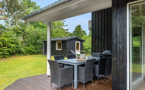 Nanni - from the Sea: Legna, Casa, Portico, Deck, Latifoglie, Tetto, Color Legno, Pavimento In Legno, Eco Hotel