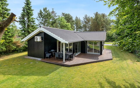 Nanni - from the Sea: Legna, Casa, Portico, Deck, Latifoglie, Tetto, Color Legno, Pavimento In Legno, Eco Hotel