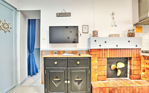 Cheray 1: Catena Montuosa, Costa, Balcone, Eco Hotel, Ricorrere, Resort Citta ', Hotel, Cresta, Suono