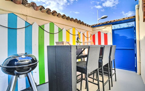 Cheray 1: Catena Montuosa, Costa, Balcone, Eco Hotel, Ricorrere, Resort Citta ', Hotel, Cresta, Suono