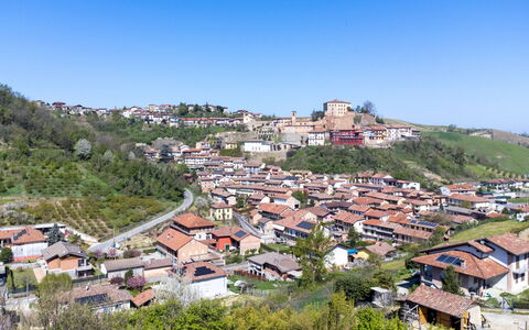 Stordita: Costruzione, Zona Residenziale, Tetto, Casa, Cittadina, Quartiere, Paesaggio, Sobborgo, Area Rurale, Collina