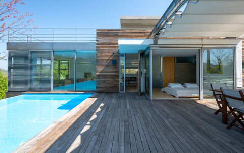 Stordita: Piscina, Materiale Composito, Mobili Da Esterno, Deck, Tempo Libero, Ricorrere, Eco Hotel, Shade, Design, Latifoglie
