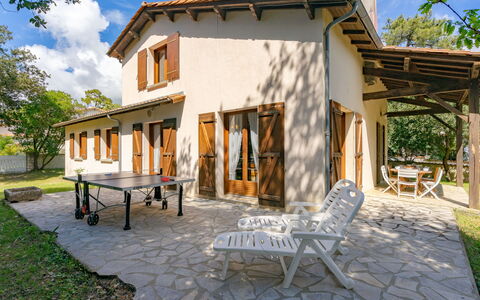 Les 2 Plages: Costruzione, Casa, Casa, Porta, Villetta, Zona Residenziale, Portico, Insediamento Umano, Estate, Agriturismo