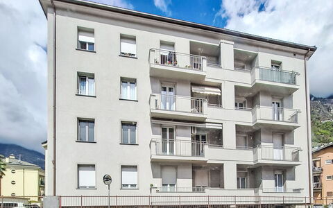 Marconi: Costruzione, Parete, Finestra, Appartamento, Quartiere, Zona Residenziale, Cittadina, Urban Design, Balcone, Insediamento Umano