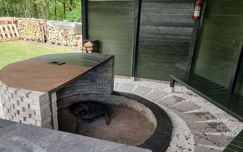 Calli: Casa, Casa, Porta, Tetto, Villetta, Estate, Giardino, Shade, Raccordo, Cortile