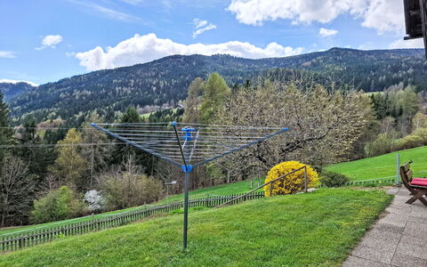 Sonnenplatzl Verditz: Erba, Paesaggio, Pascolo, Collina, Highland, Lotto, Groundcover, Hill Station, Prato