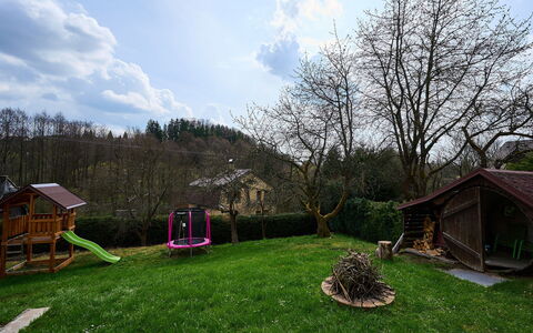 U Pekařů: Paesaggio, Giardino, Campo Da Giuoco, Prato, Backyard, Landscaping, Cortile, Parco, Scivolo, Attrezzatura Giochi All'Aperto