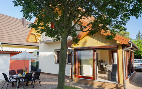 Sundown Beach: Legna, Casa, Casa, Villetta, Porta, Tetto, Zona Residenziale, Portico, Raccordo, Shade