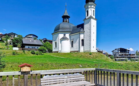 Bergnest: Paesaggio, Area Rurale, Pendenza, Cappella, Villaggio, Monastero, Campanile, Alpi