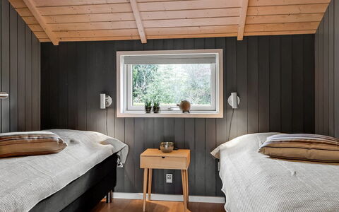 Truels - 30Km from the Sea: Camera Da Letto, Legna, Letto, Lenzuolo, Interior Design, Bedding, Soffitto, Telaio Del Letto, Mobilia, Pavimento
