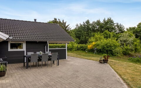 Truels - 30Km from the Sea: Villetta, Shade, Giardino, Raccordo, Landscaping, Estate, Latifoglie, Driveway, Edifici Giardino, Cortile