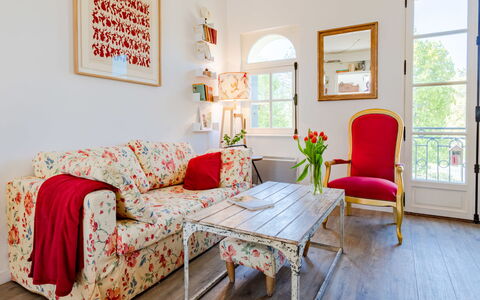 Les Jardins de Cabourg: Mobilia, Interior Design, Divano, Parete, Pavimentazione, Soggiorno, Pavimento, Camera, Tavolo, Casa