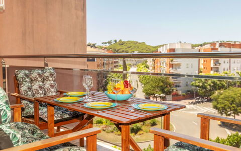Tramuntana: Mobilia, Legna, Mobili Da Esterno, Sedia, Tavolo, Appartamento, Tavolo Esterno, Balcone, Color Legno, Cucina & Sala Da Pranzo Tavolo