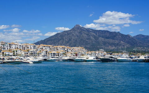 Serena Marbella: Barca, Geografia Montane, Montagna, Moto D'Acqua, Collina, Costiera E Morfologie Oceanic, Mare, Costa, Barche E Nautica - Macchine E Materiali, Catena Montuosa