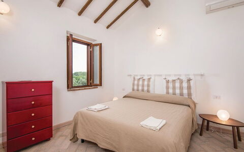 Casa Rosmarino, Ac, Wifi, Narni: Parete, Camera Da Letto, Legna, Letto, Pavimento, Interior Design, Lenzuolo, Casa, Bedding, Pavimentazione