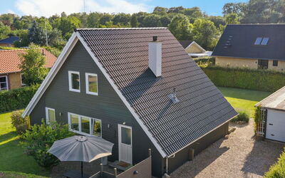 Begitte - 200M from the Sea