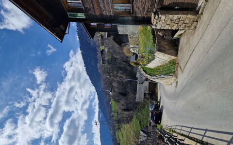 Dorfstrasse 97 2. Og Süd: Nube, Cumulo, Fenomeno Meteorologico, Vicolo