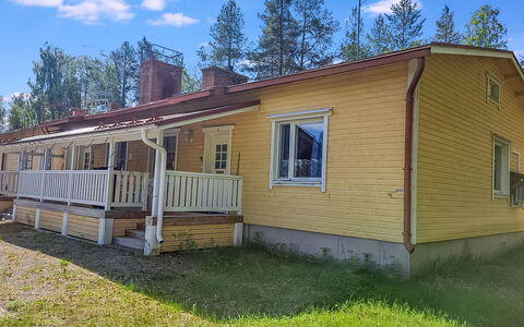Kelloselkä a: Villetta, Casa, Casa, Edifici Giardino, Raccordo, Log Cabin, Agriturismo, Estate, Capannone, Cortile