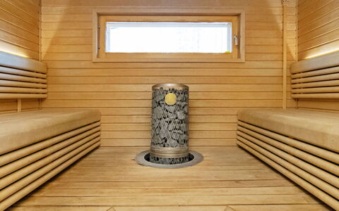Villa Dalton: Mobilia, Interior Design, Pavimentazione, Pavimento, Tavolo, Soffitto, Cucina & Sala Da Pranzo Tavolo, Illuminazione, Sedia, Casa