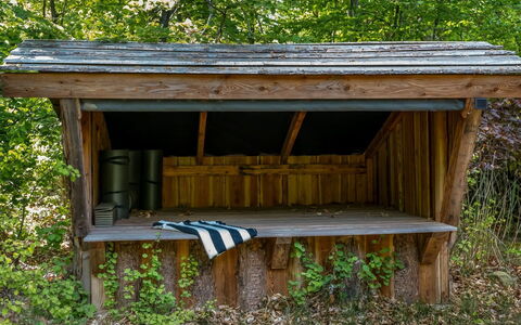 Gitten - from the Sea: Legna, Casa, Portico, Deck, Latifoglie, Tetto, Color Legno, Pavimento In Legno, Eco Hotel