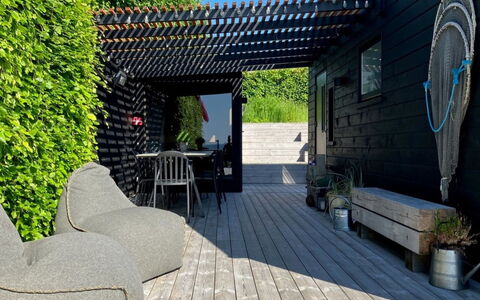 Valia - 20M from the Sea: Mobilia, Mobili Da Esterno, Sedia, Tavolo Esterno, Shade, Giardino, Backyard, Terrazza, Deck, Cortile