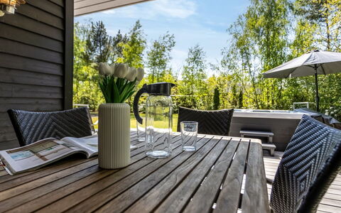 Marlena - 1.1Km from the Sea: Tetto, Casa, Zona Residenziale, Casa, Estate, Villetta, Design
