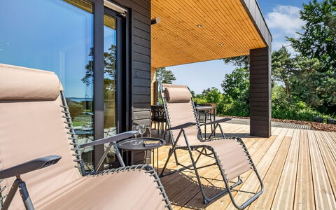 Arjuna - 750M from the Sea: Legna, Casa, Portico, Deck, Latifoglie, Tetto, Color Legno, Pavimento In Legno, Eco Hotel
