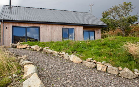 Tigh Na Allt: Appartamento, Shade, Balcone, Sedia, Mobili Da Esterno, Ricorrere, Hotel, Eco Hotel, Villa