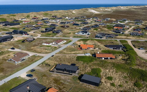 Jyde - 250M from the Sea