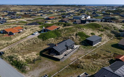 Jyde - 250M from the Sea