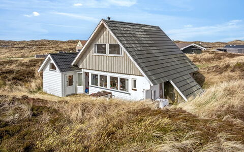 Wighlek - 800M from the Sea