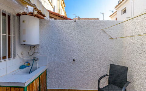 Carpa: Appartamento, Sedia, Balcone, Ricorrere, Hotel, Baia, Cucina & Sala Da Pranzo Tavolo, Mobili Da Esterno, Resort Citta '