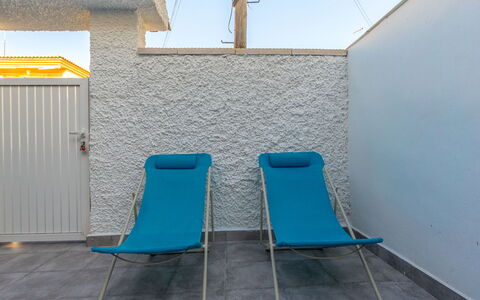 Carpa: Appartamento, Sedia, Balcone, Ricorrere, Hotel, Baia, Cucina & Sala Da Pranzo Tavolo, Mobili Da Esterno, Resort Citta '