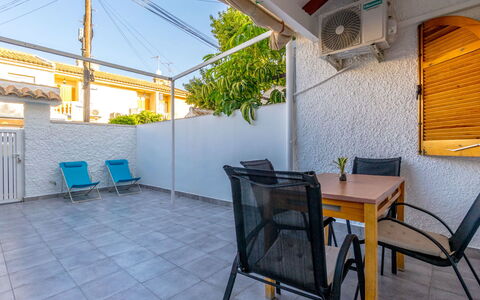 Carpa: Appartamento, Sedia, Balcone, Ricorrere, Hotel, Baia, Cucina & Sala Da Pranzo Tavolo, Mobili Da Esterno, Resort Citta '