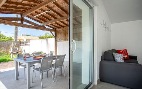 L'Effet Mer: Appartamento, Sedia, Balcone, Ricorrere, Hotel, Baia, Cucina & Sala Da Pranzo Tavolo, Mobili Da Esterno, Resort Citta '