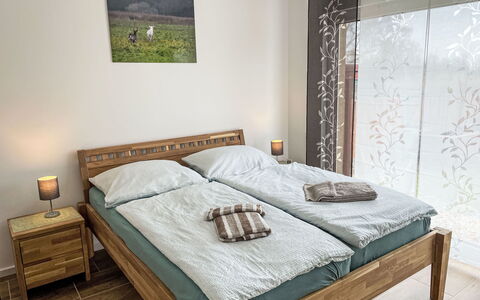 Der Kleine Kranich: Letto, Mobilia, Camera Da Letto, Pavimentazione, Legna, Pavimento, Pavimento In Legno, Interior Design, Bedding, Lenzuolo