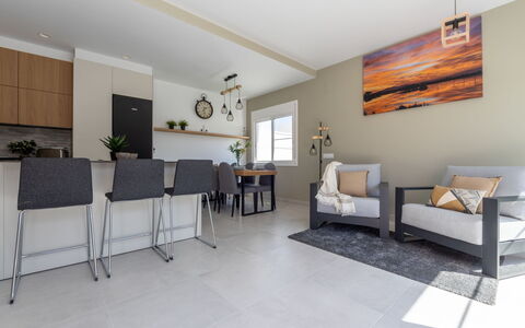 Alba: Parete, Facciata, Casa, Porta, Villetta, Estate, Muro ​​Di Pietra, Finestra A Ghigliottina, Villa, Agriturismo