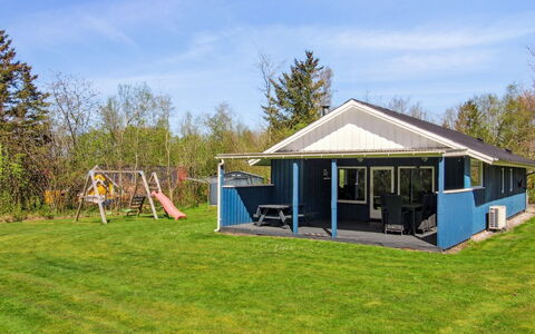 Alia - 30Km from the Sea: Estate, Shade, Driveway, Agriturismo