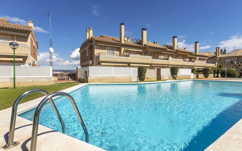 Torredembarra 403: Piscina, Estate, Shade, Villa, Dimora, Cortile, Hotel